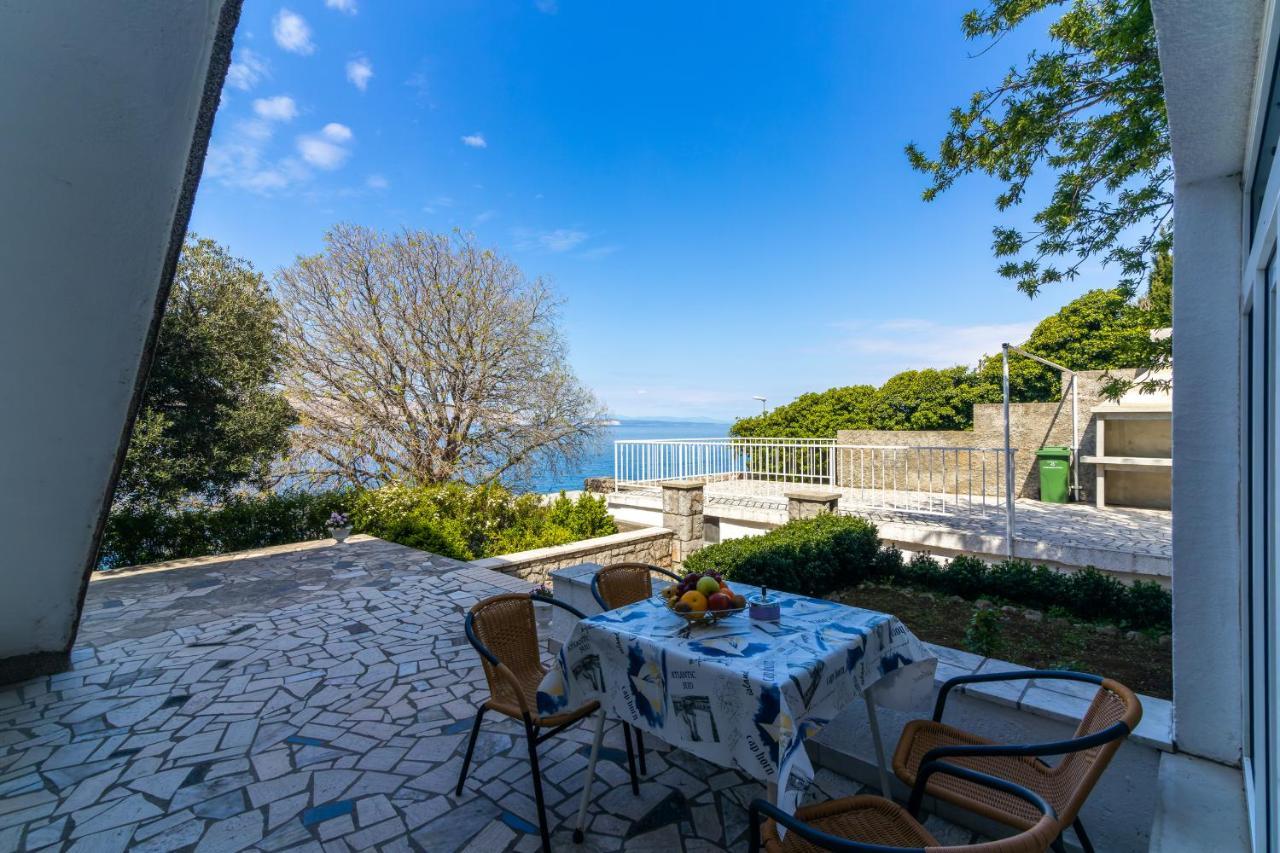Apartments By The Beach Adela Senj Senj  Exteriör bild