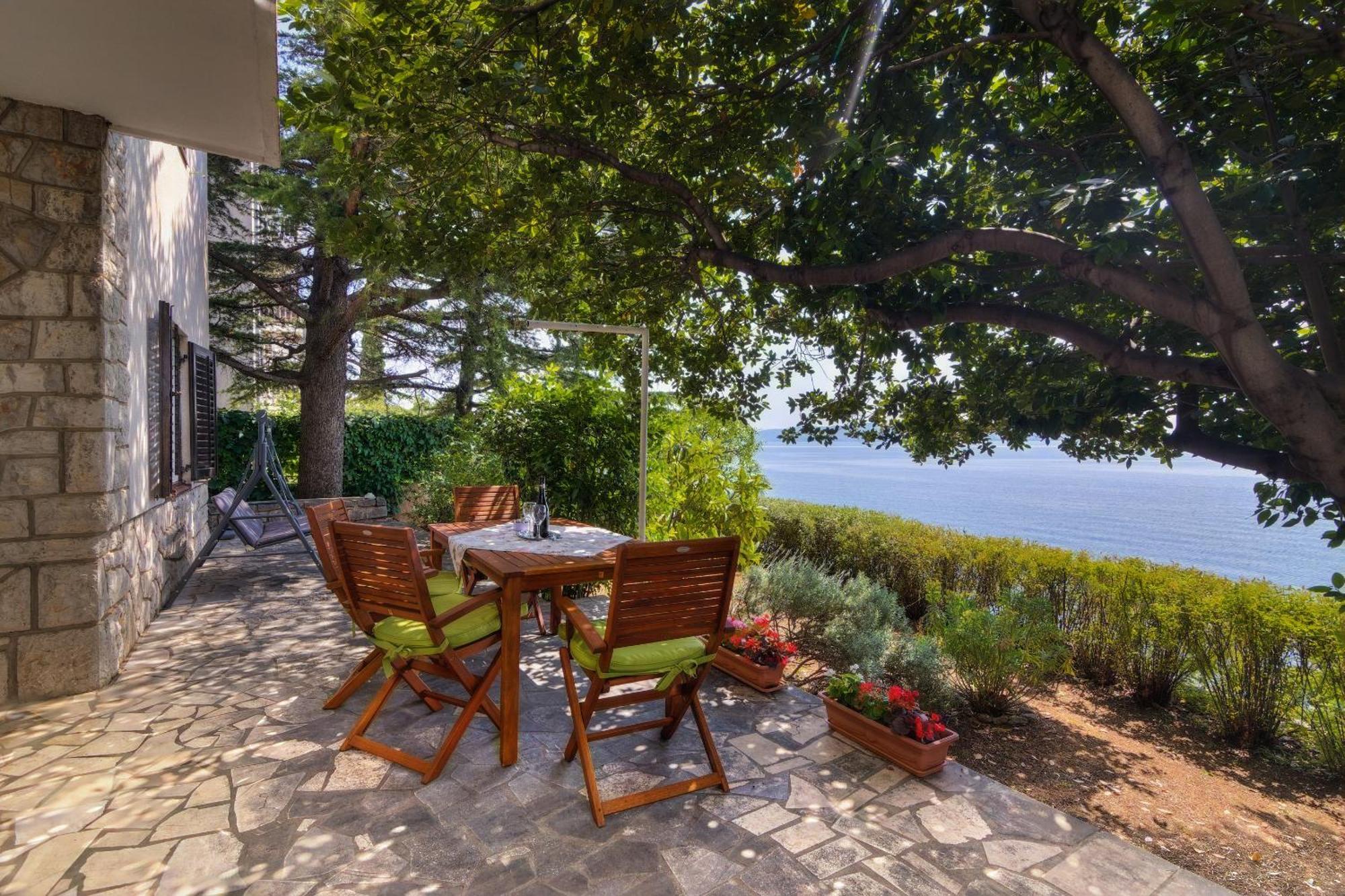 Apartments By The Beach Adela Senj Senj  Exteriör bild