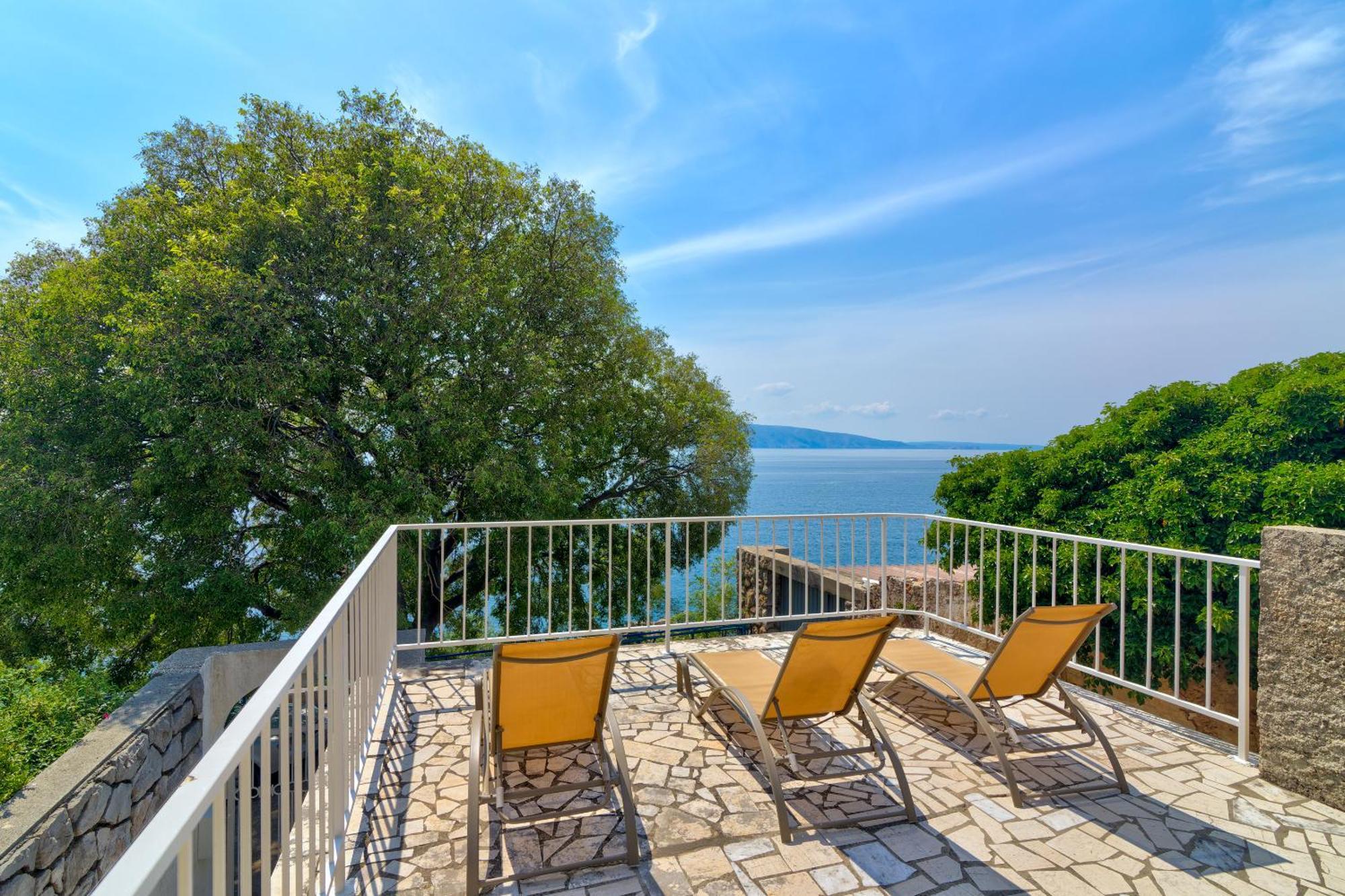 Apartments By The Beach Adela Senj Senj  Exteriör bild